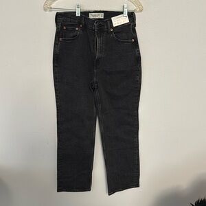 Brand new never worn Abercrombie & Fitch women’s ankle straight high rise jeans